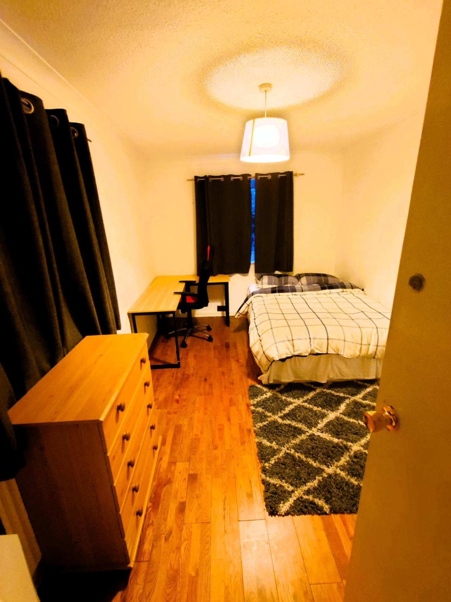 Edwardian 4 Bedrooms With 4 Bathrooms Townhouse, Next To Underground, Accommodates 10 People London Exterior photo